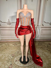 Sexy Red Sweetheart Beaded Sleeveless Homecoming Dresses Panel Train Satin Short Mini Dresses With Rhinestones